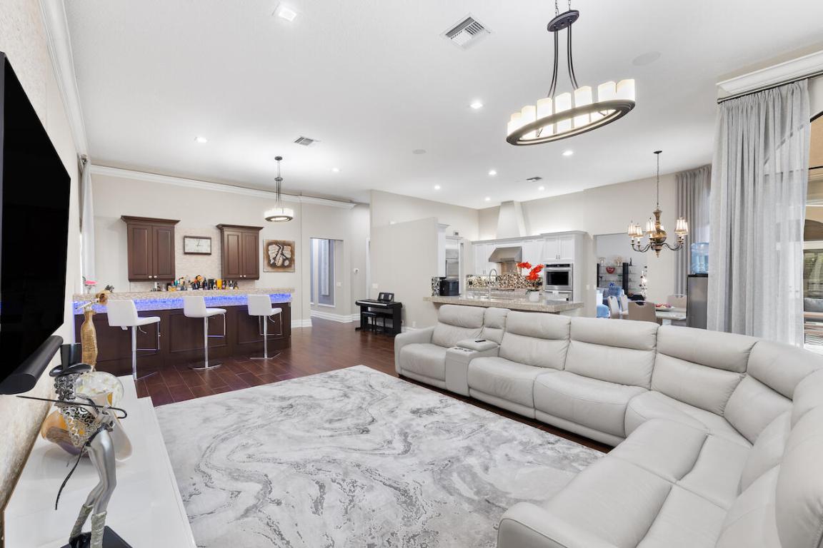 4445 Island Reef Drive