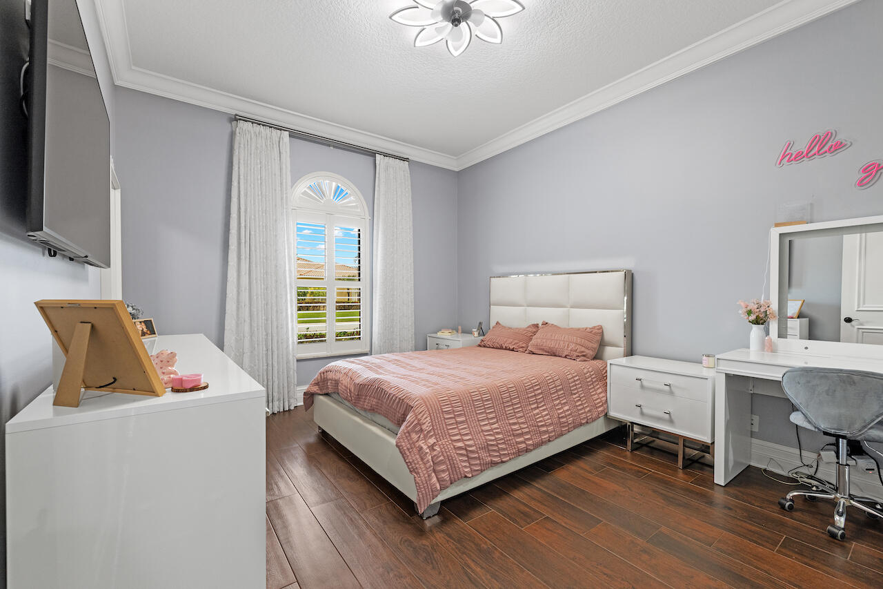 4445 Island Reef Drive