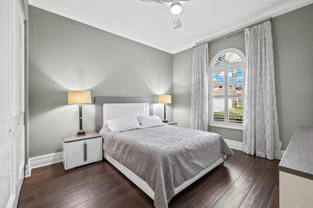 4445 Island Reef Drive