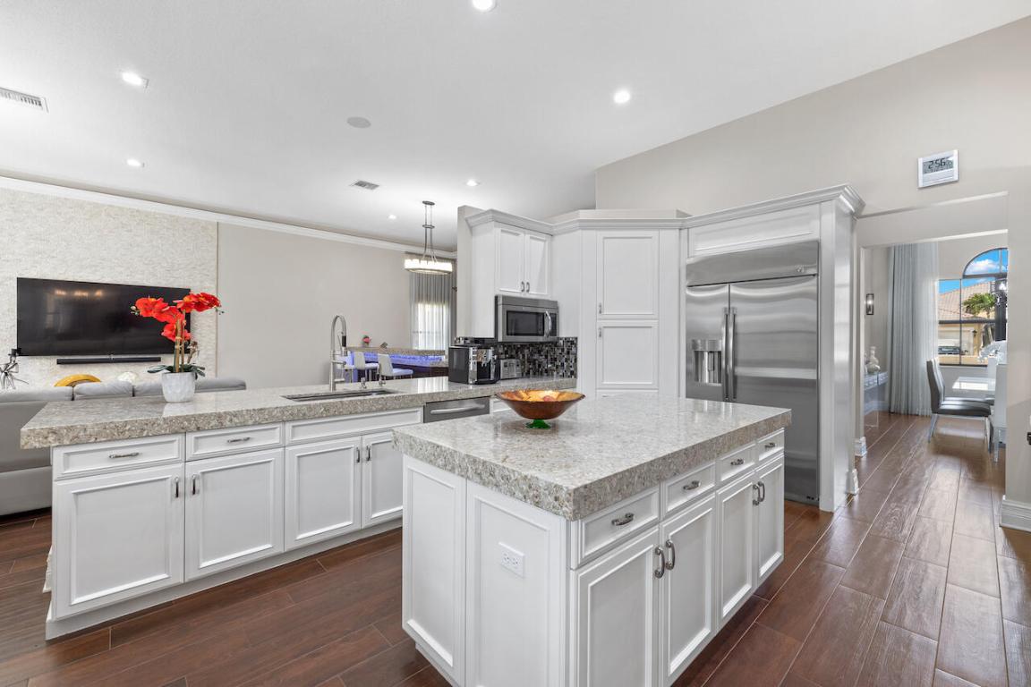 4445 Island Reef Drive