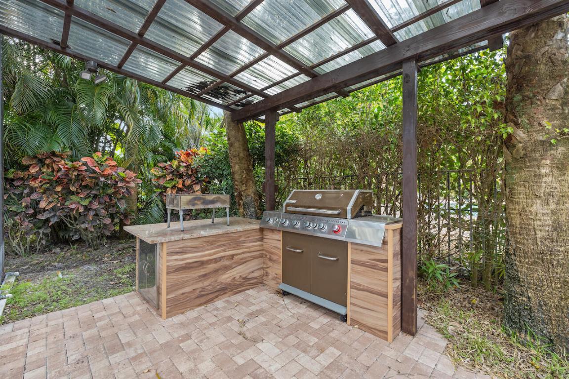 4445 Island Reef Drive