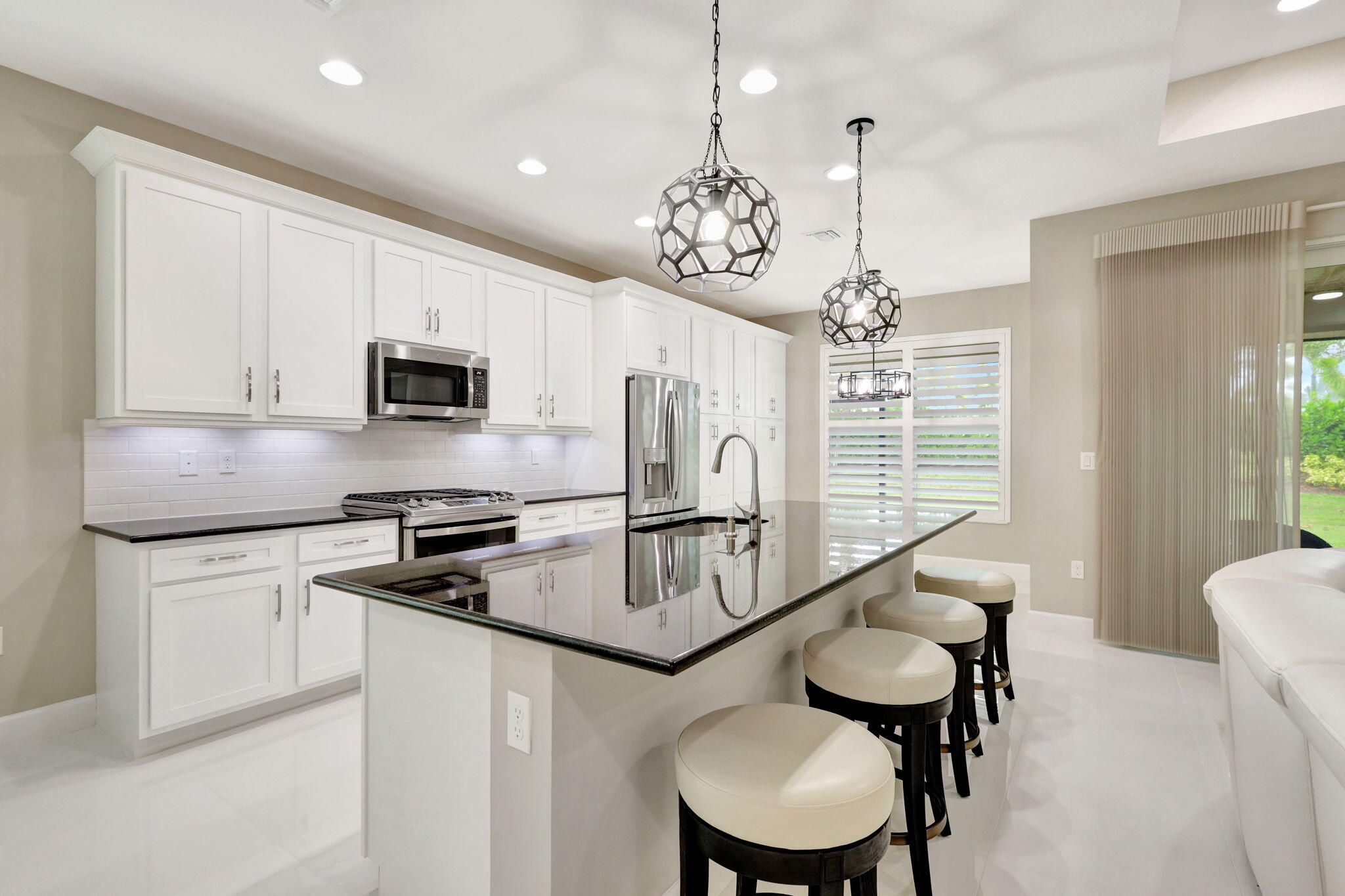 11733 SW Coral Cove Parkway