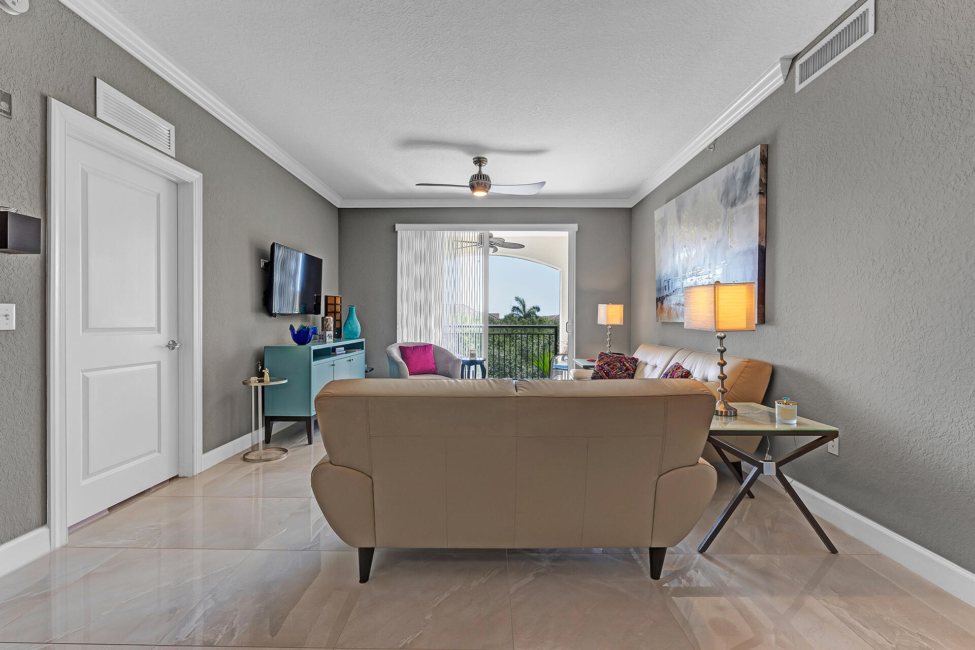 1411 Renaissance Way 411