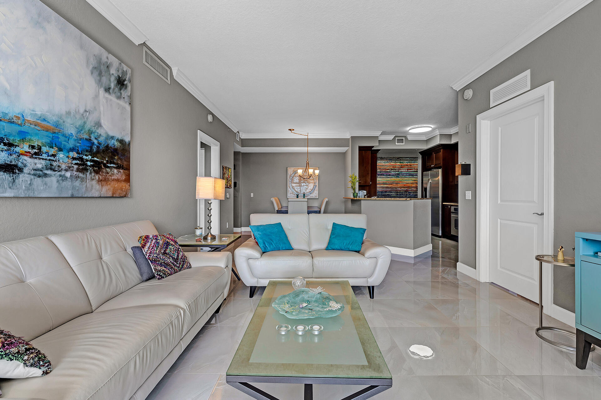 1411 Renaissance Way 411