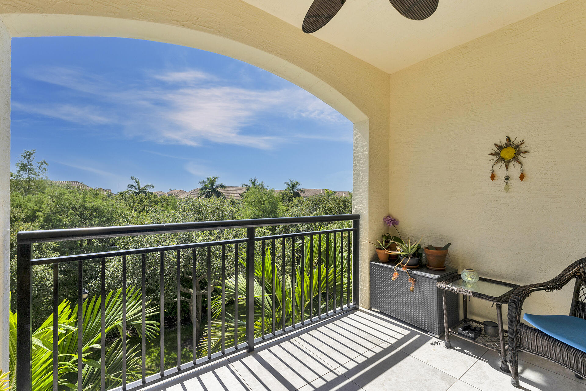 1411 Renaissance Way 411