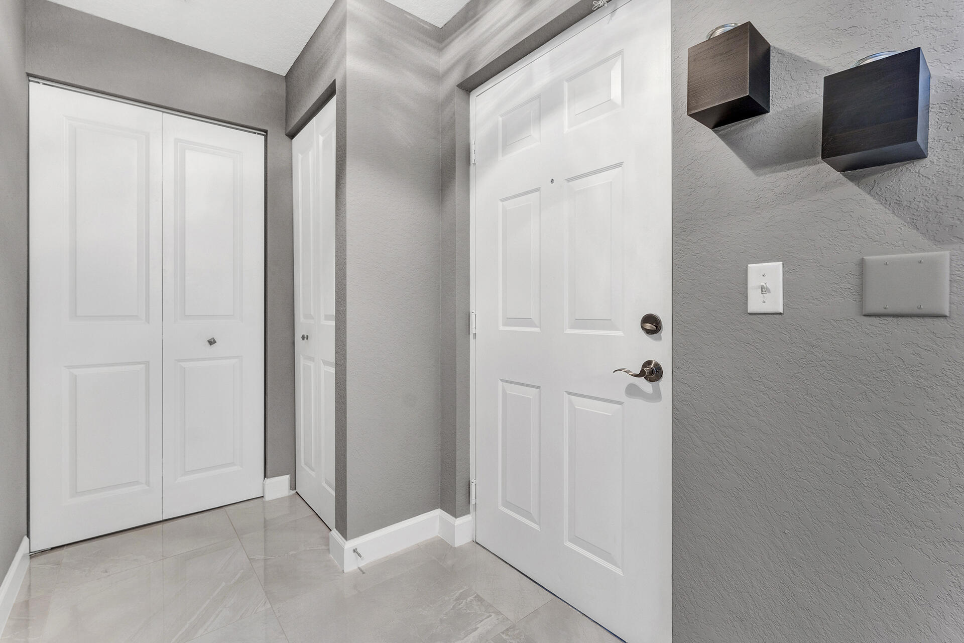 1411 Renaissance Way 411