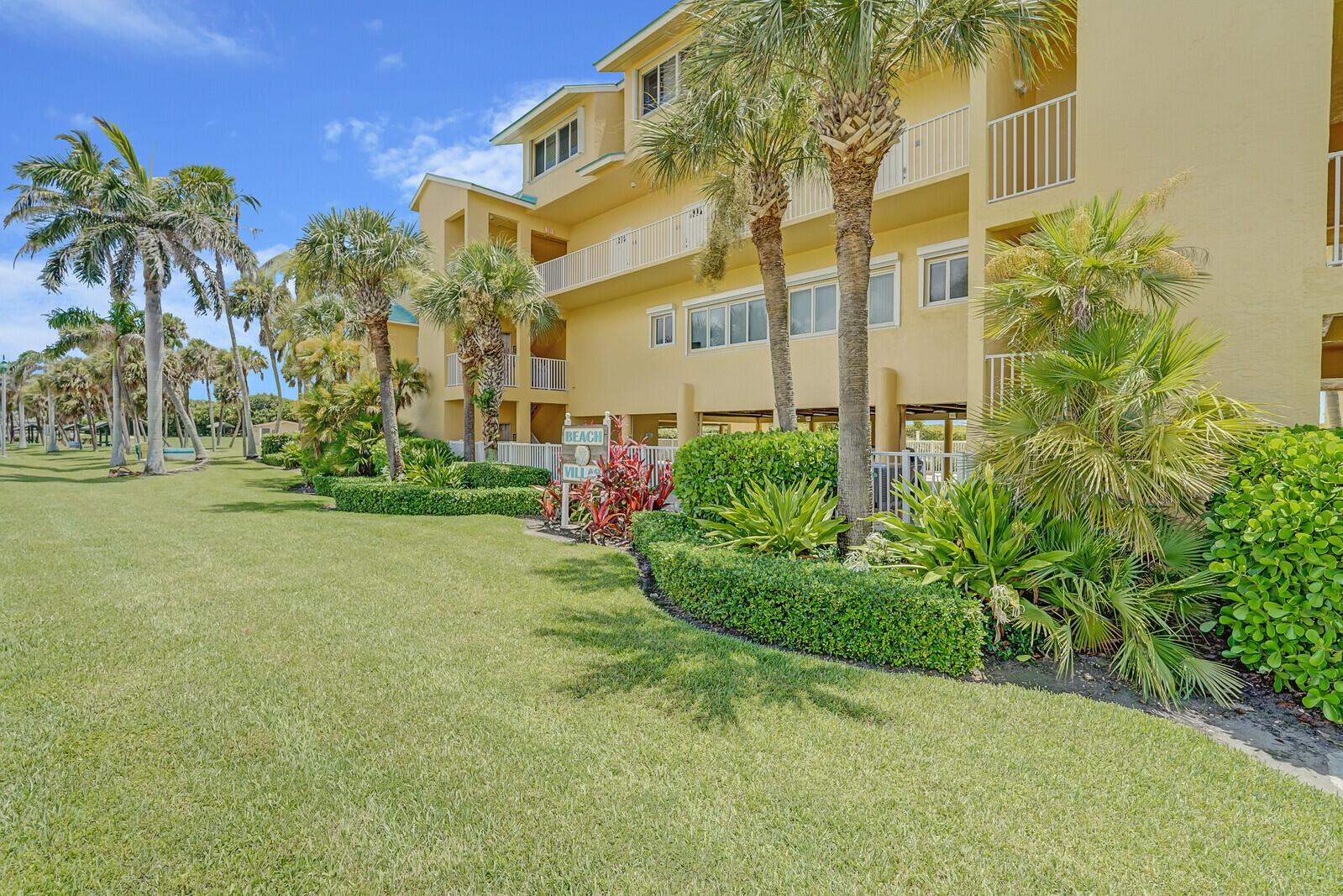 1550 S Ocean Drive 24