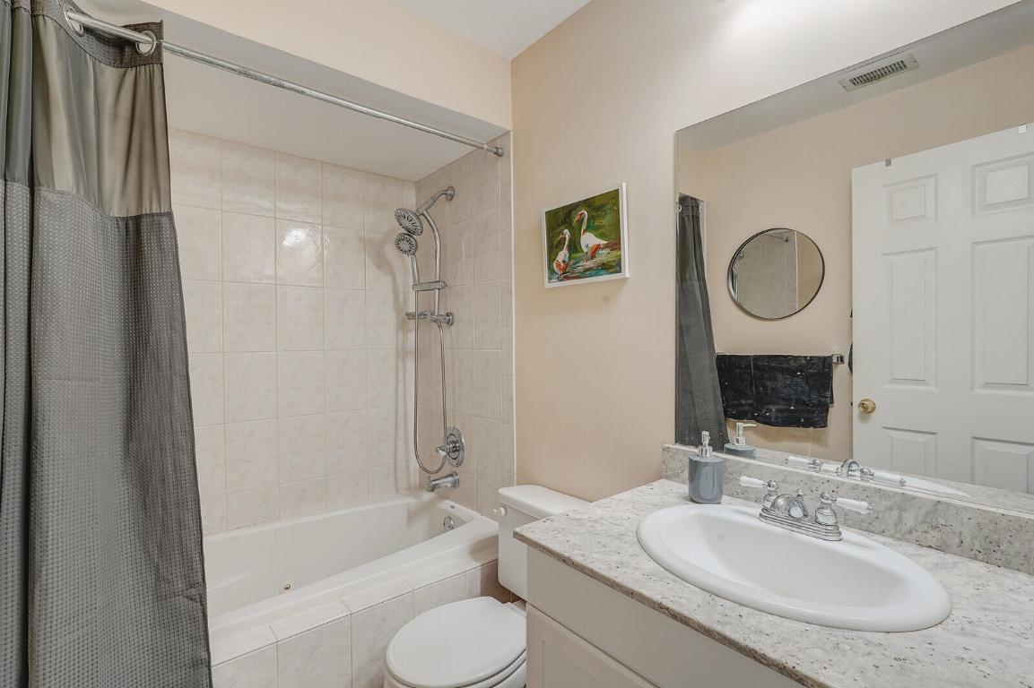 1550 S Ocean Drive 24