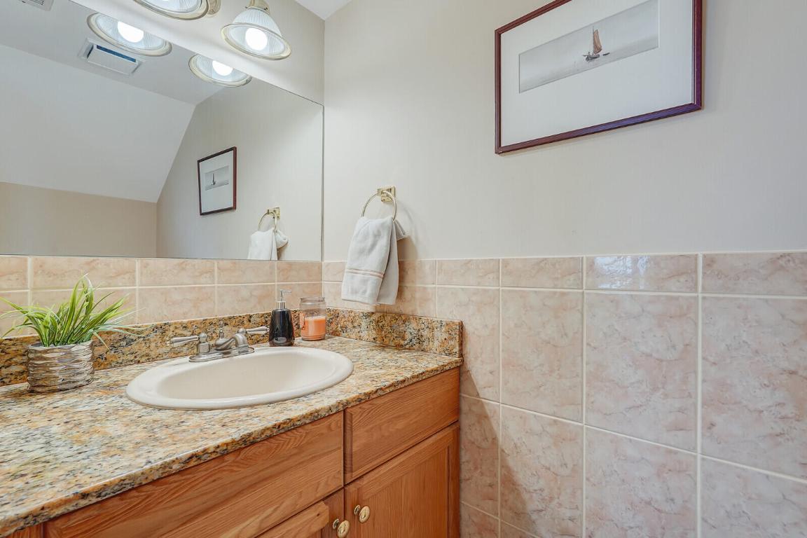 1550 S Ocean Drive 24