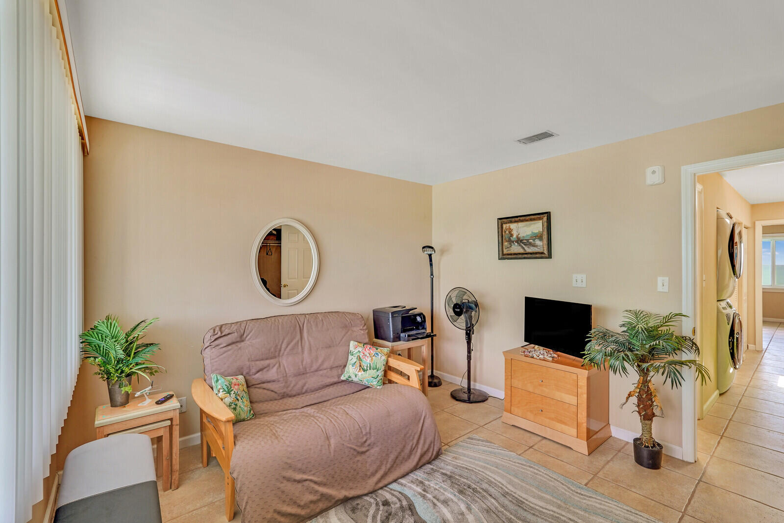 1550 S Ocean Drive 24