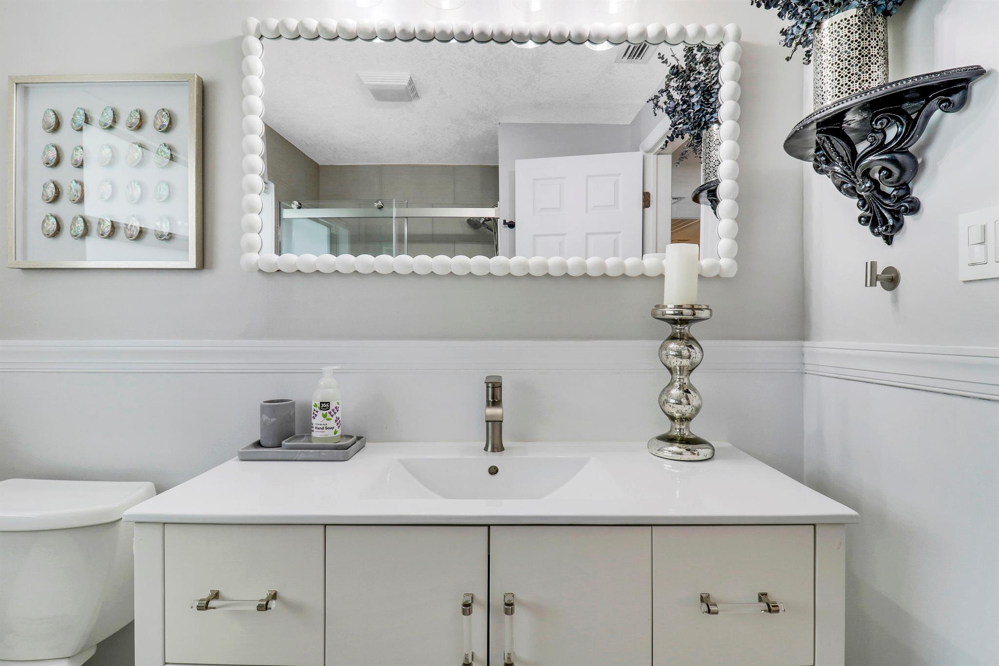 3841 Buttercup Circle S