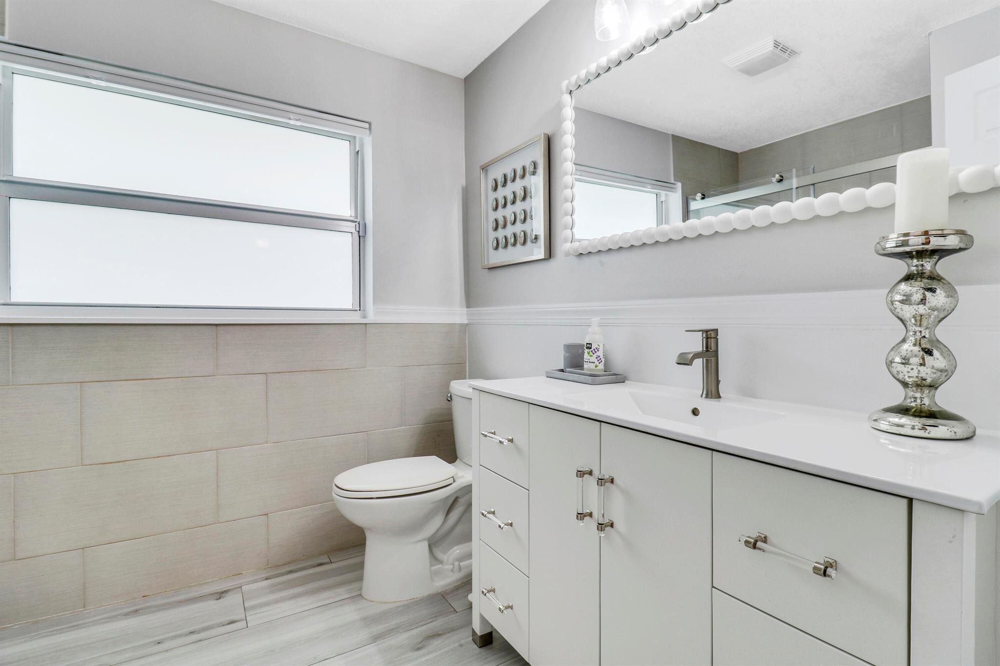 3841 Buttercup Circle S