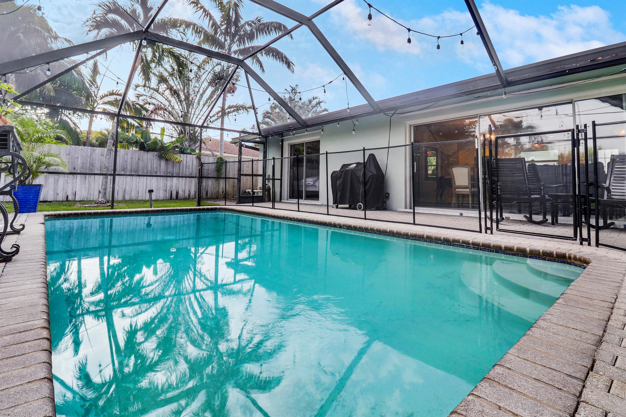 3841 Buttercup Circle S