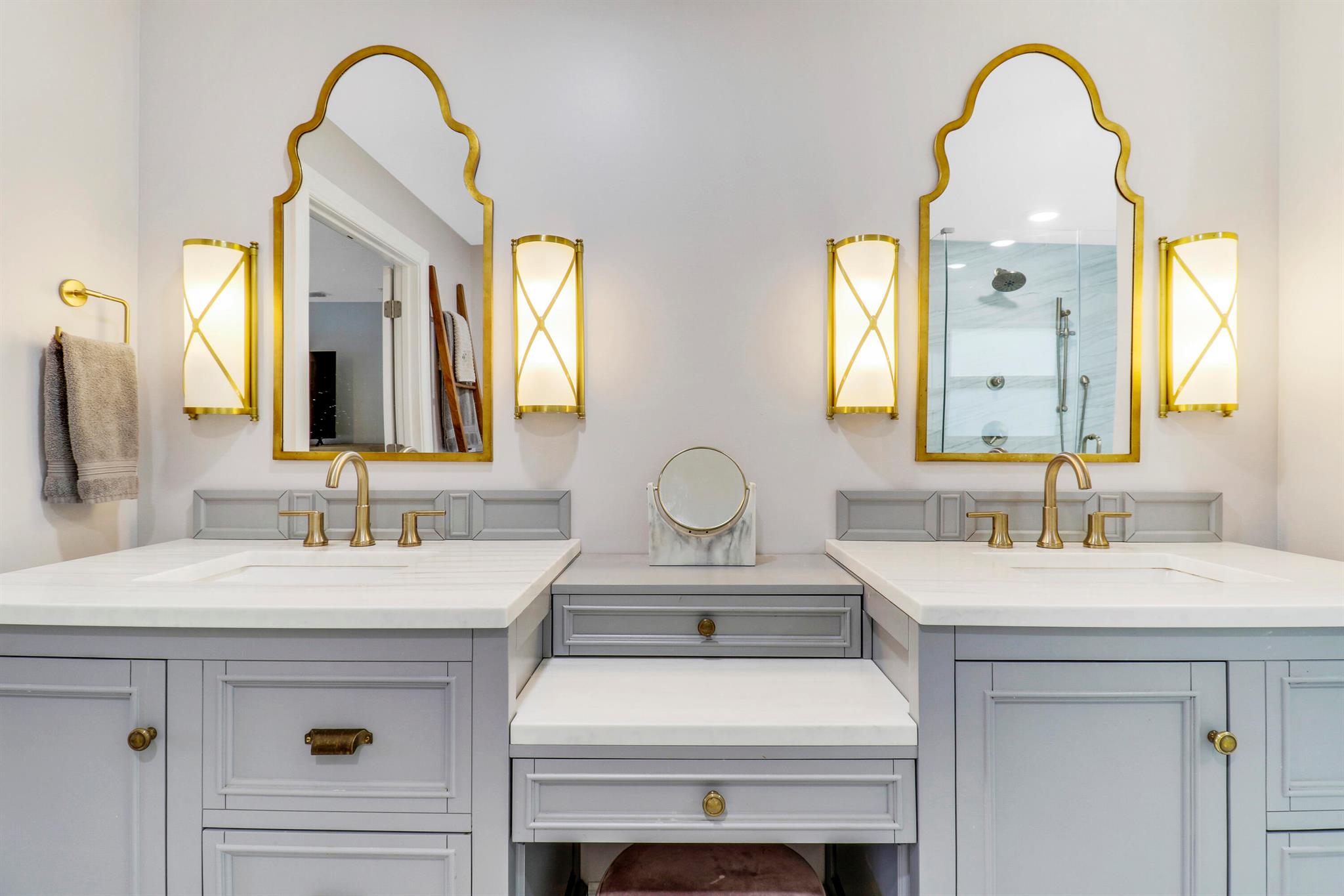 3841 Buttercup Circle S