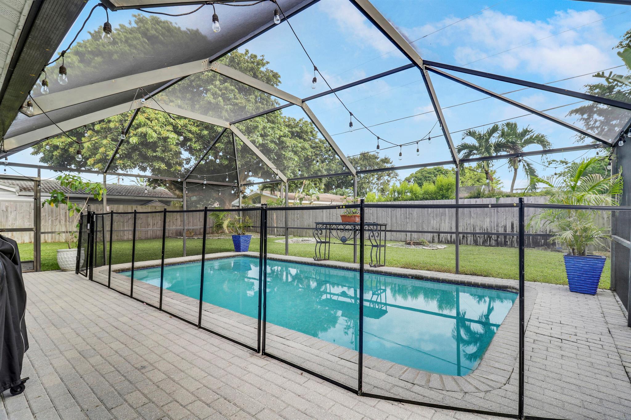 3841 Buttercup Circle S