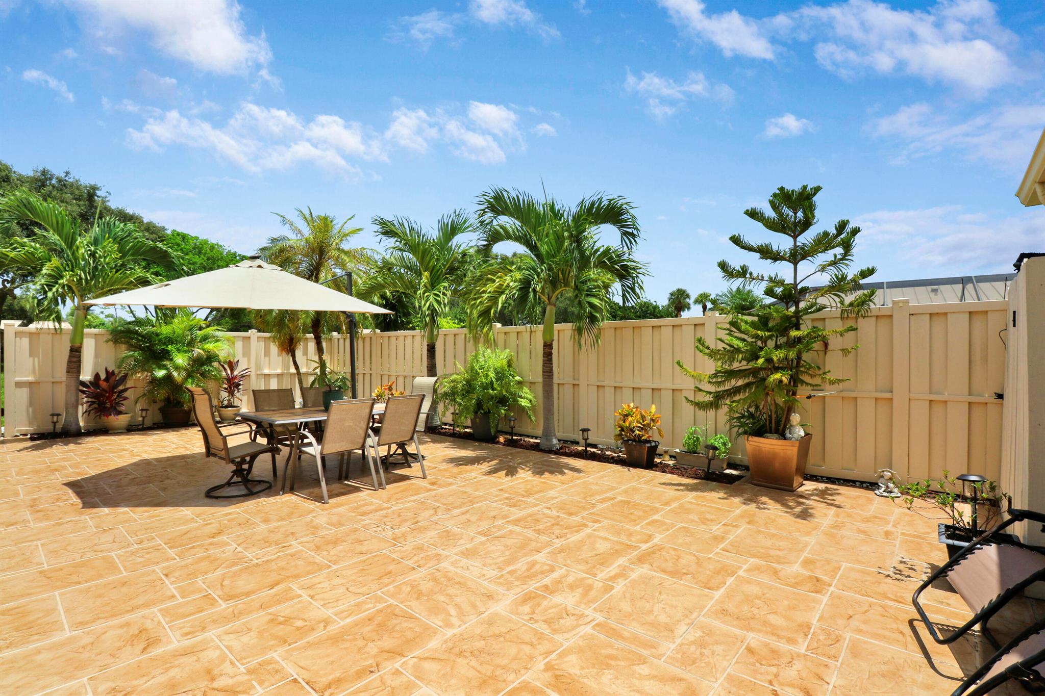 5324 Eagle Lake Drive