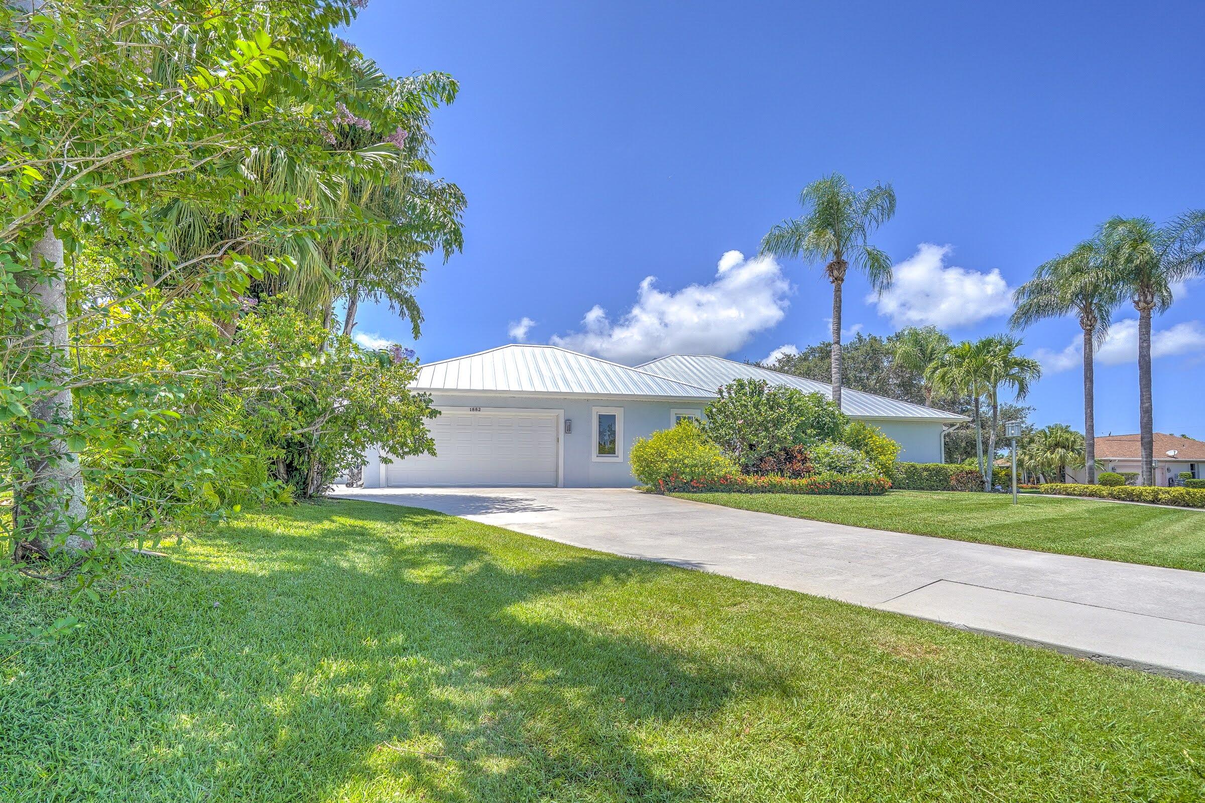 1882 SE Adair Road