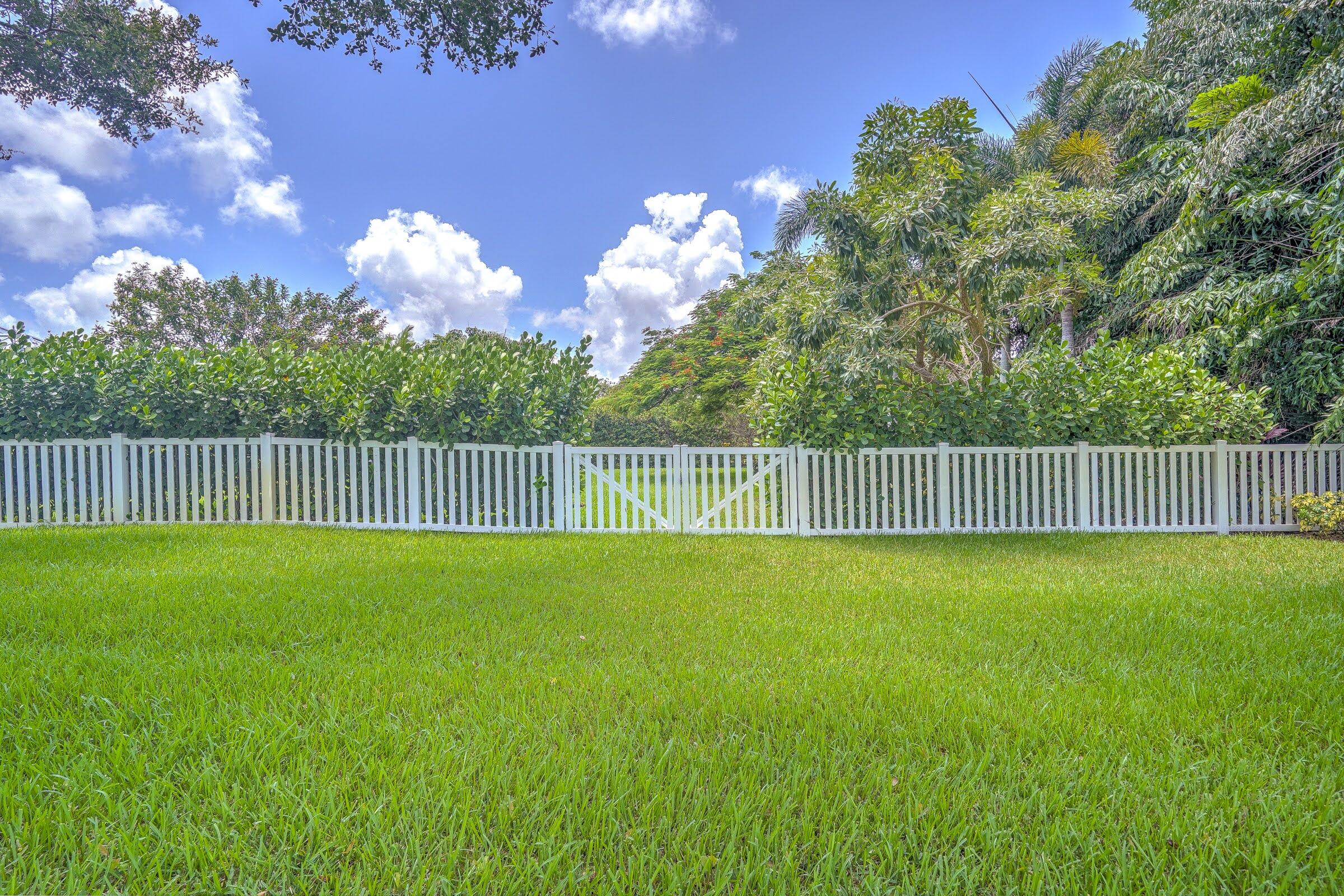 1882 SE Adair Road
