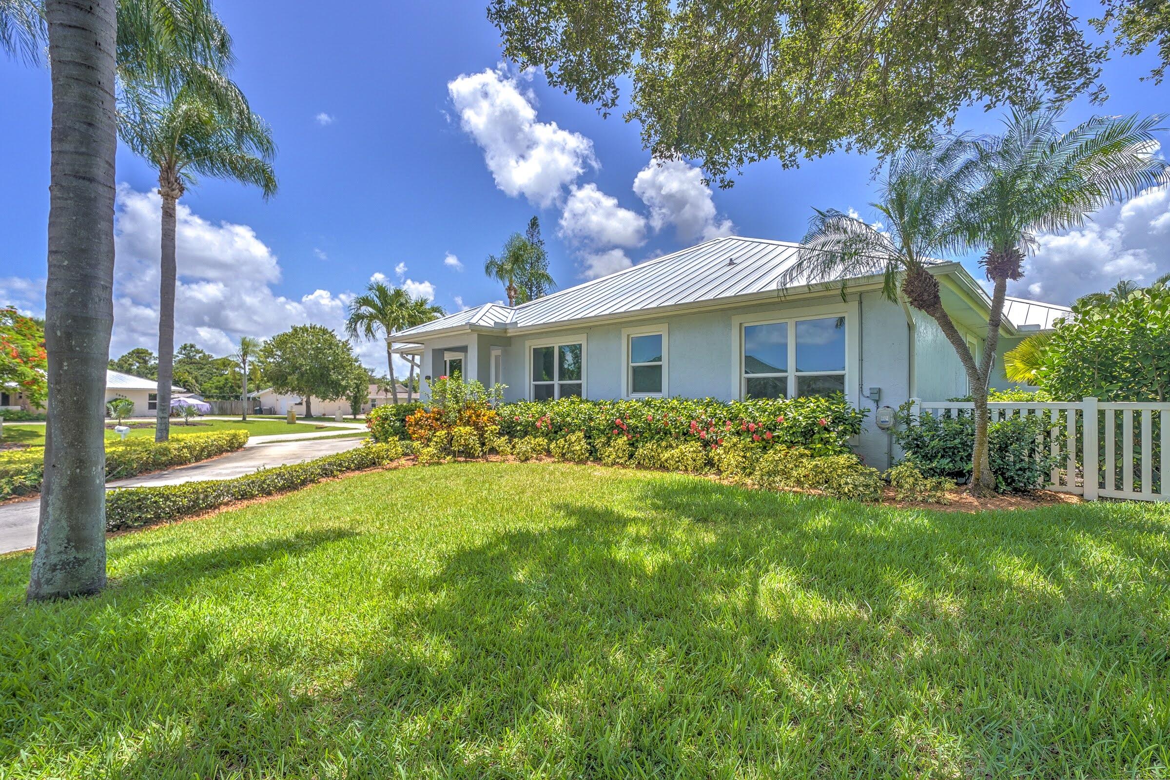 1882 SE Adair Road