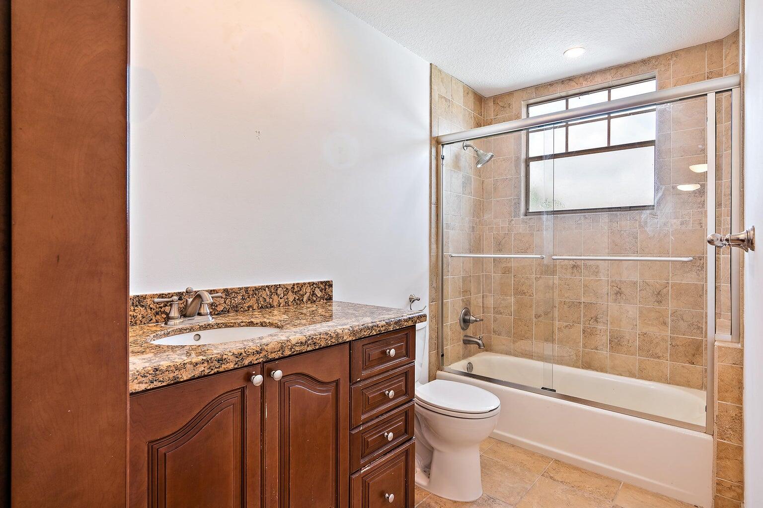 705 Mainsail Circle
