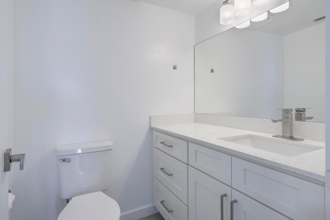 3360 S Ocean Boulevard 2hll