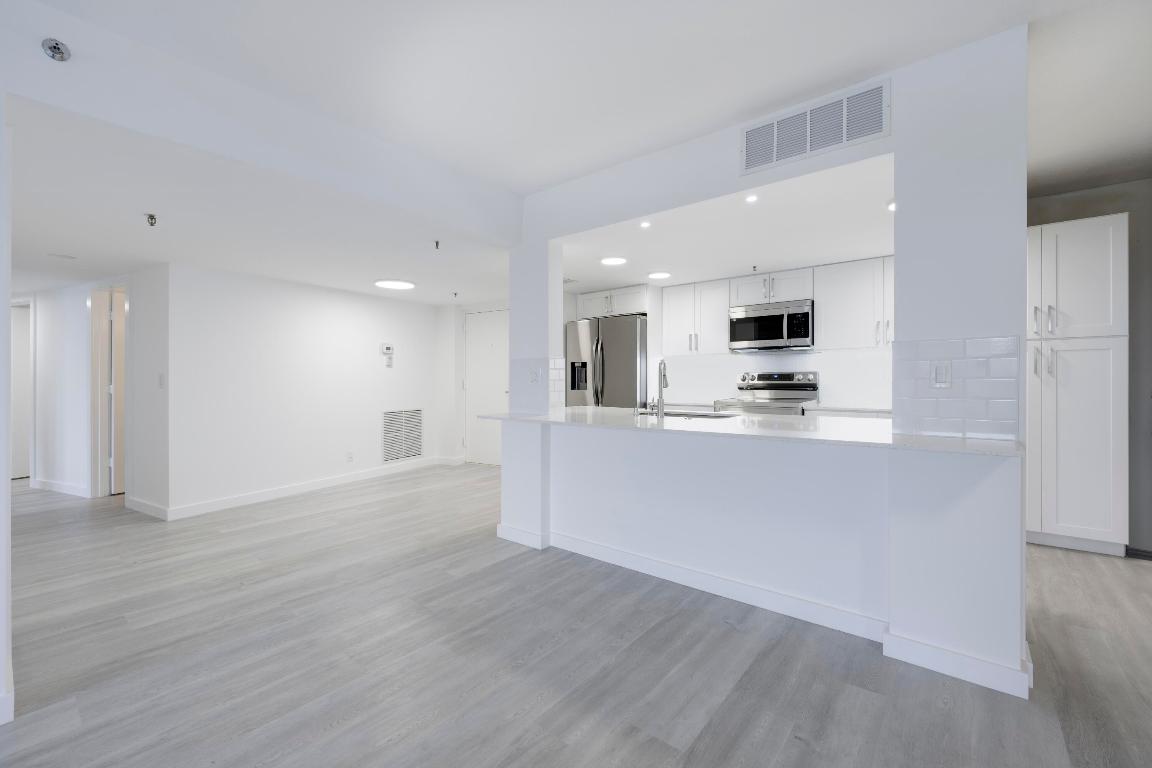 3360 S Ocean Boulevard 2hll