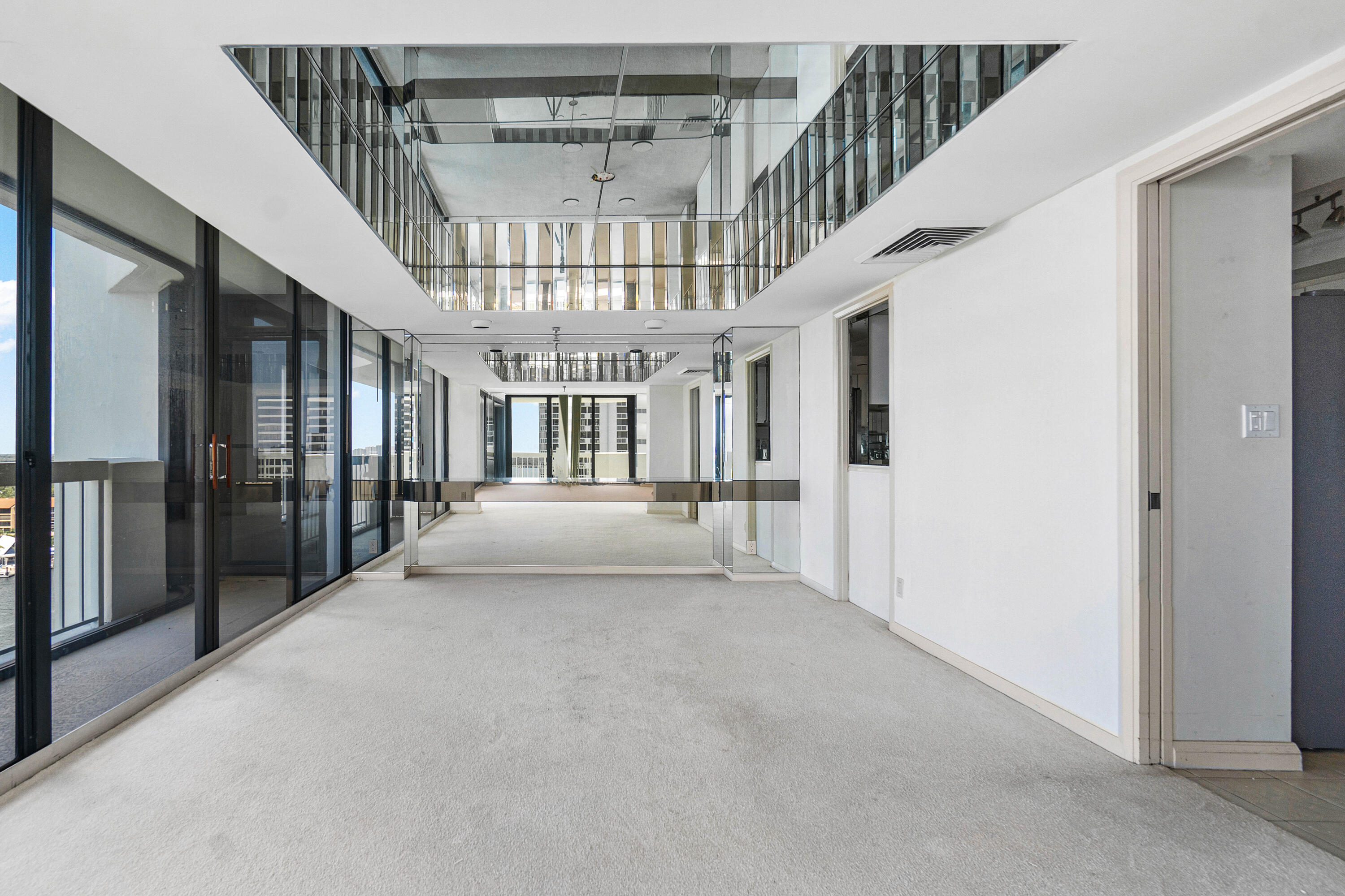 123 Lakeshore Drive 1543