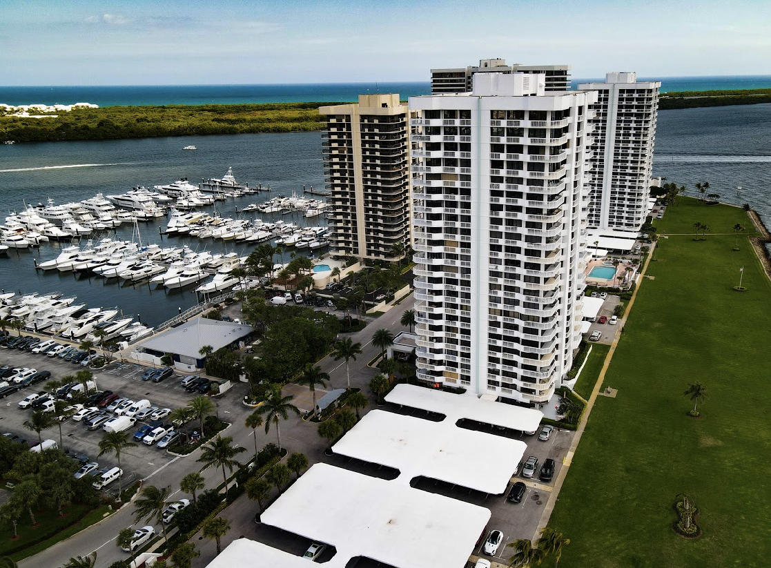 123 Lakeshore Drive 1543