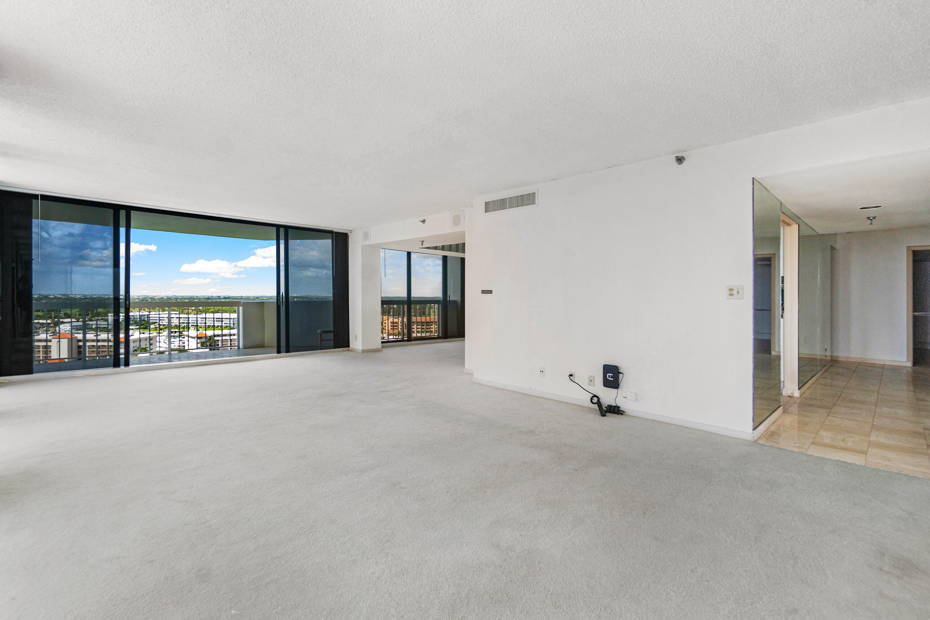 123 Lakeshore Drive 1543