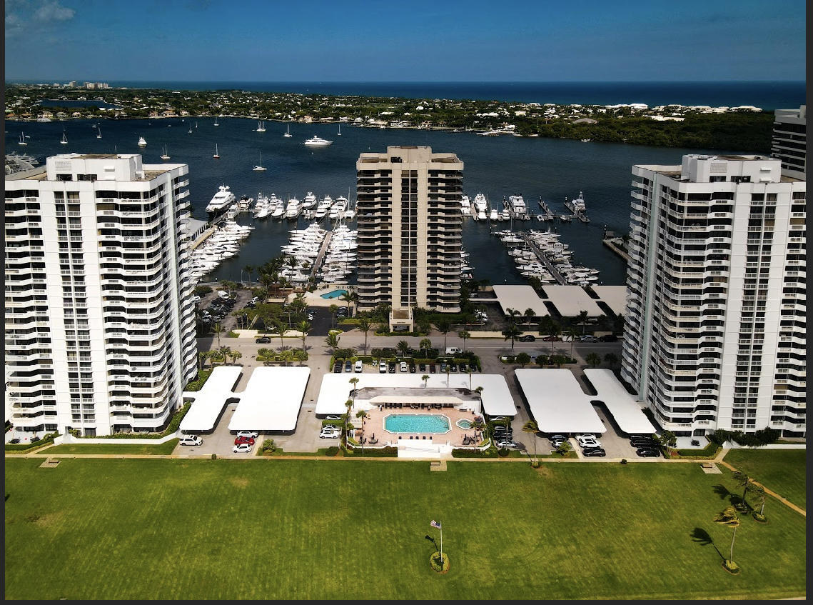 123 Lakeshore Drive 1543