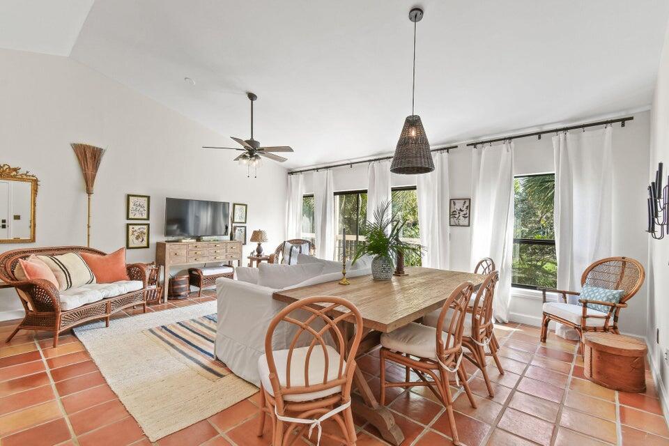 11863 Wimbledon Circle 506