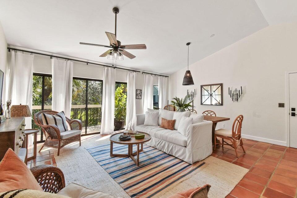 11863 Wimbledon Circle 506