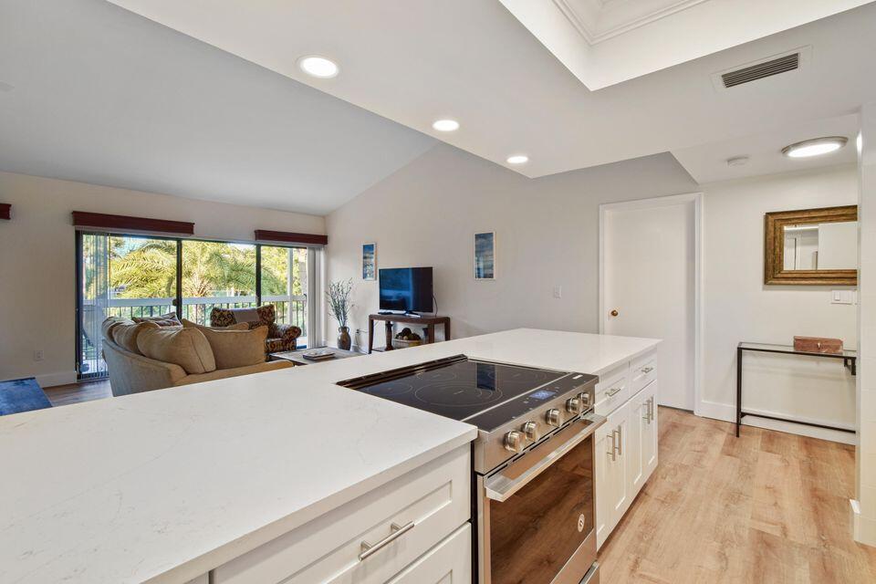 11863 Wimbledon Circle 509