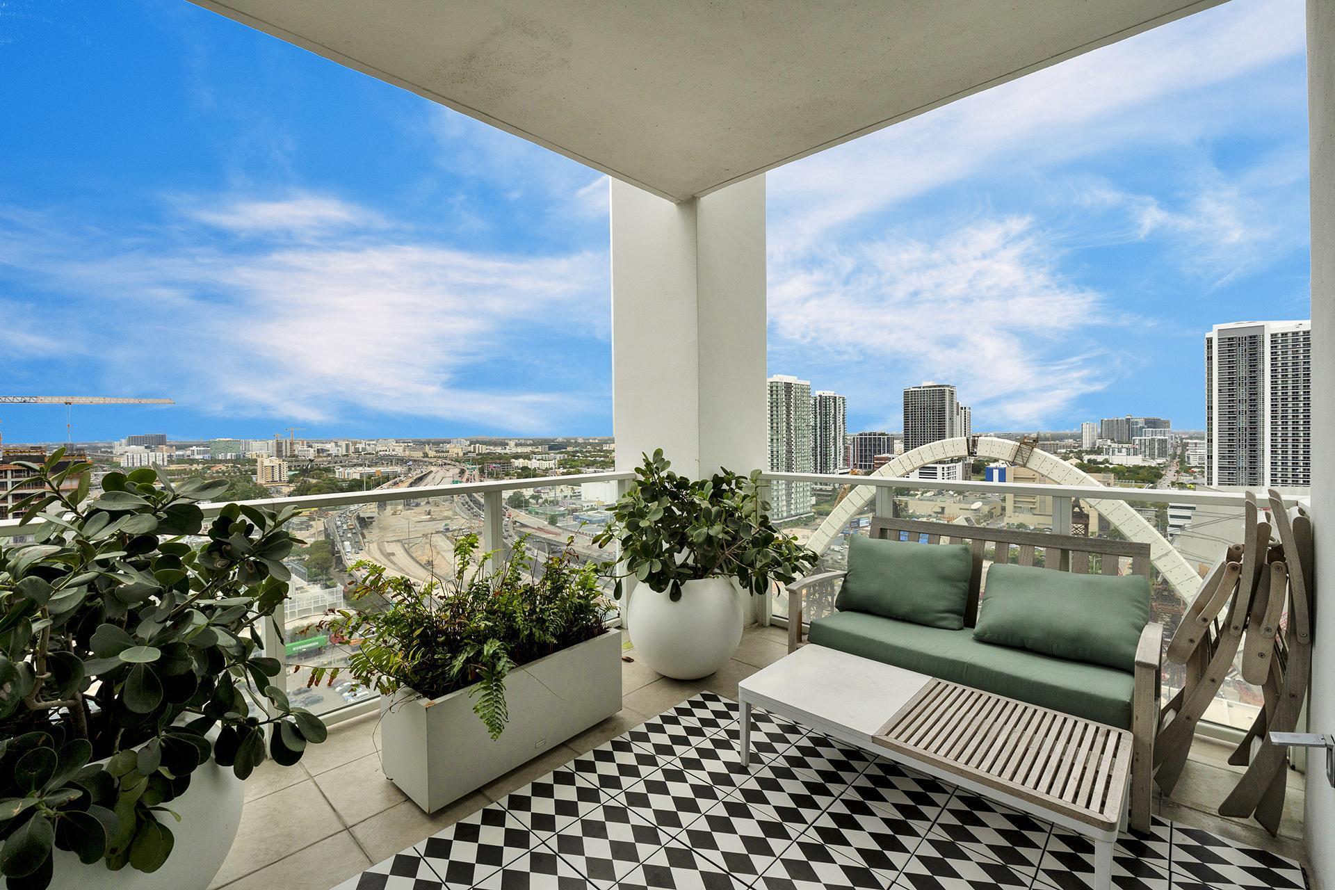 1040 Biscayne Boulevard 2106