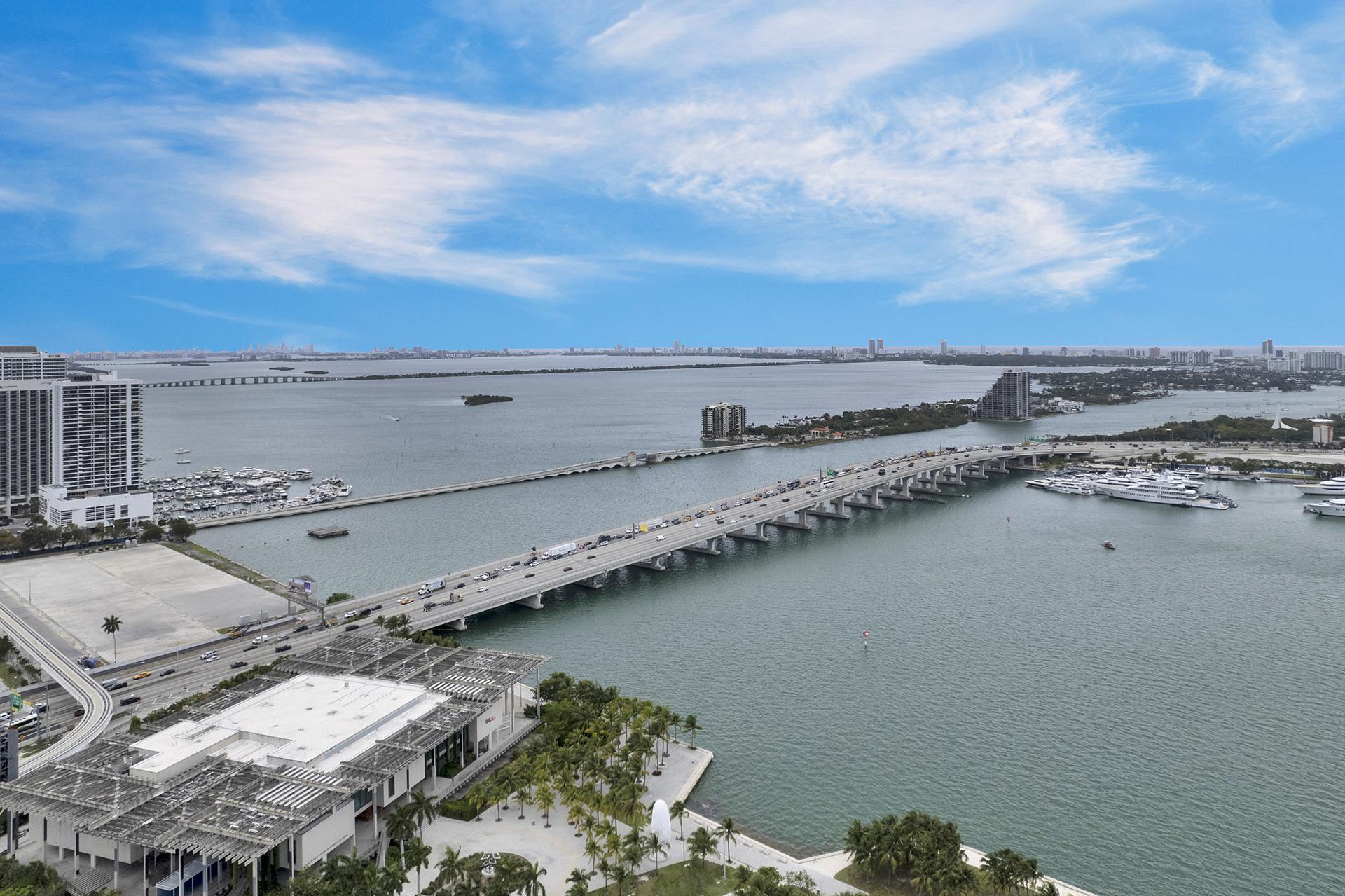 1040 Biscayne Boulevard 2106