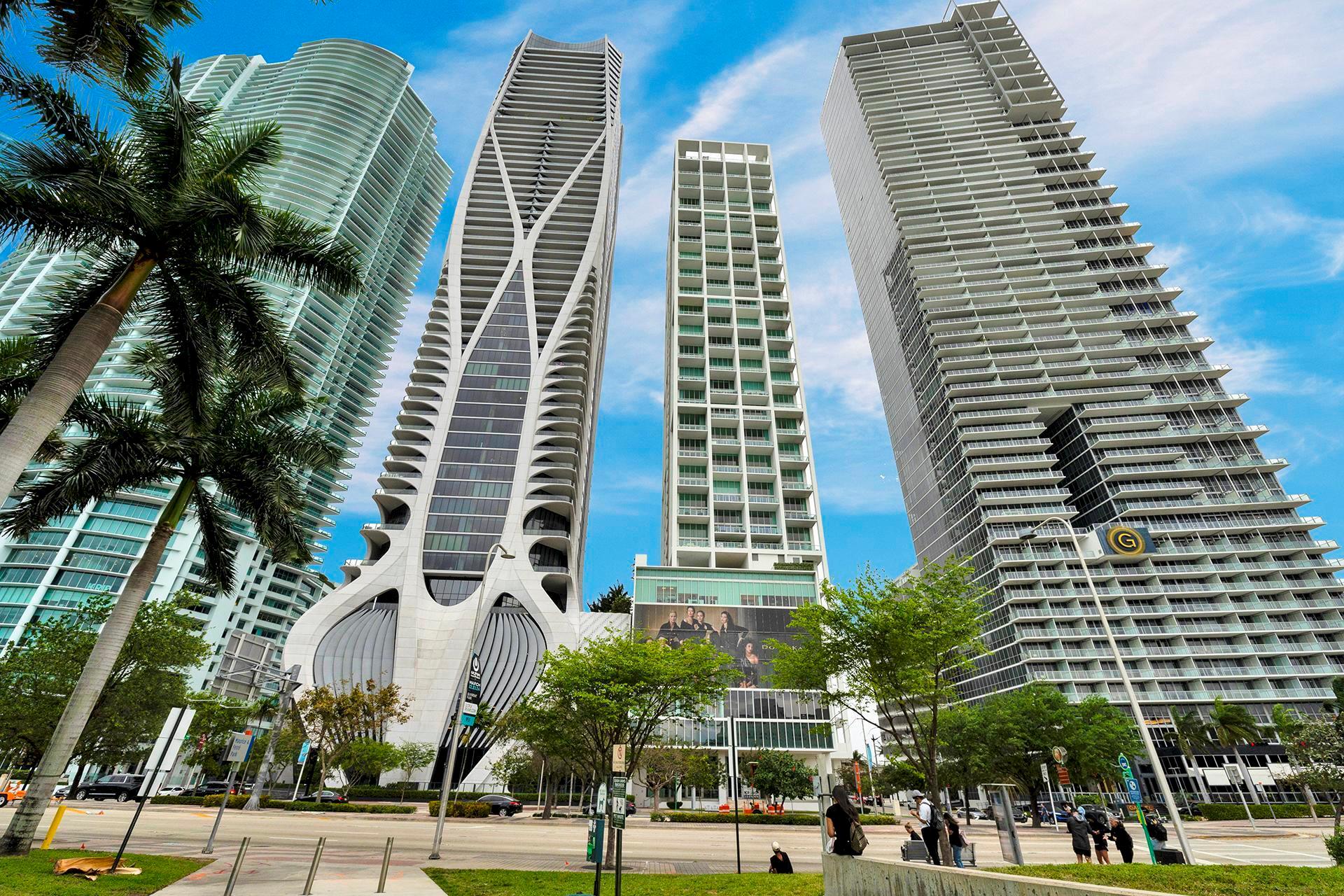 1040 Biscayne Boulevard 2106