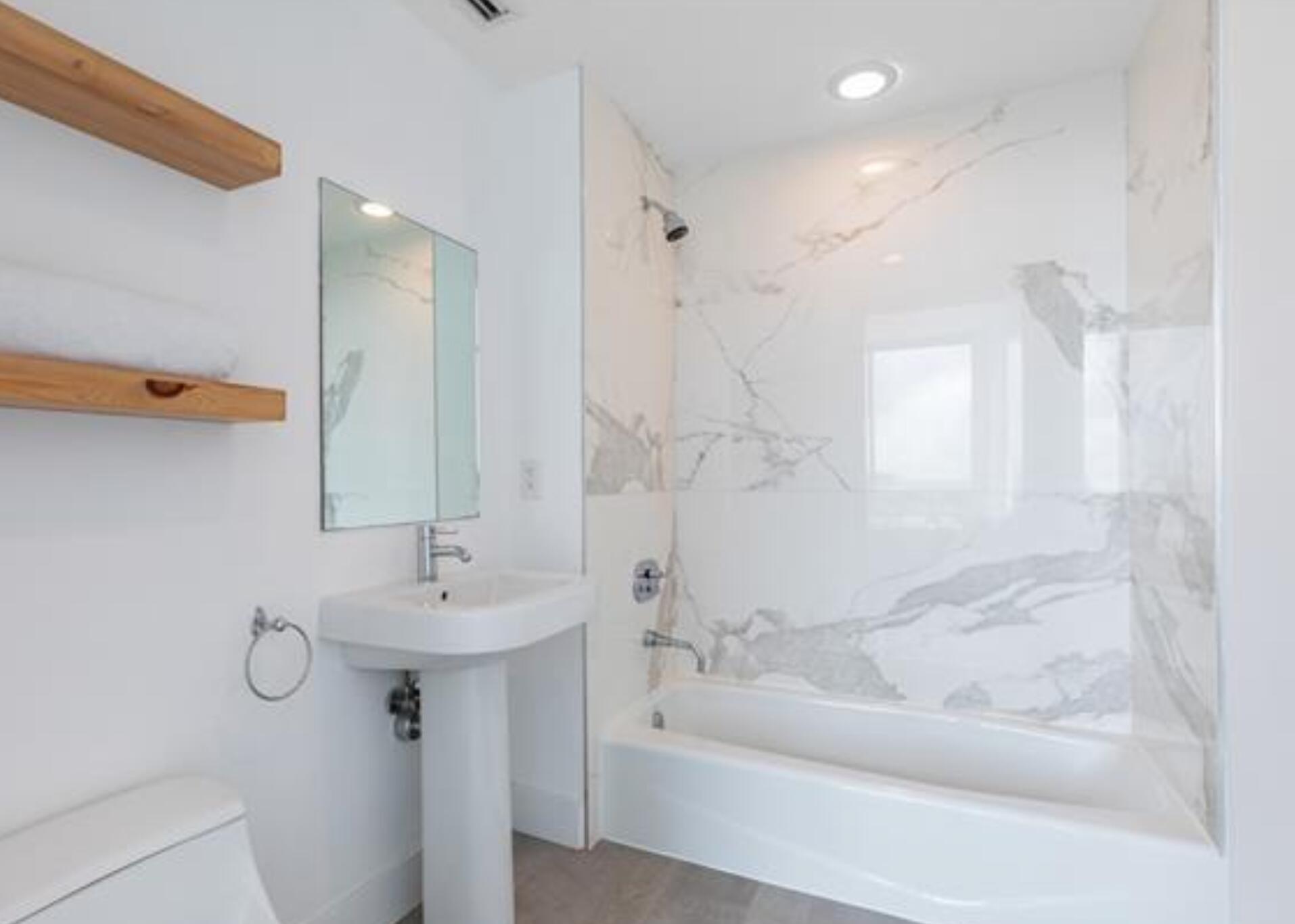 1040 Biscayne Boulevard 2106