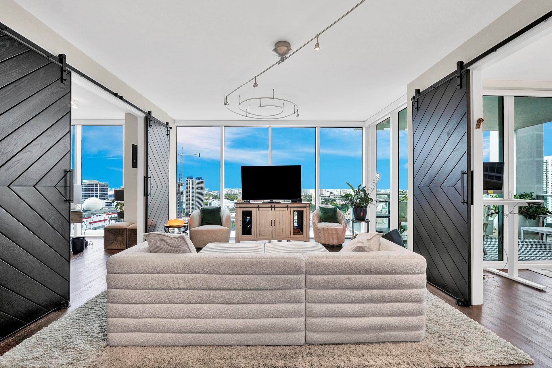 1040 Biscayne Boulevard 2106