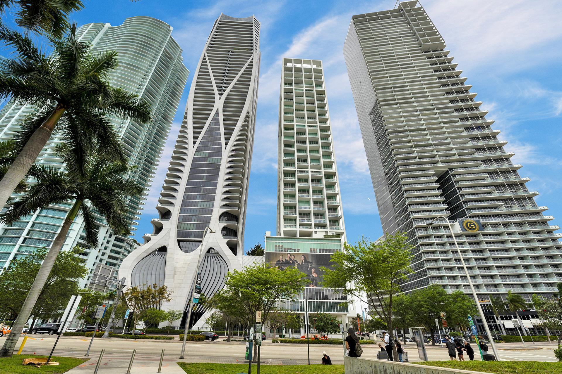 1040 Biscayne Boulevard 2106