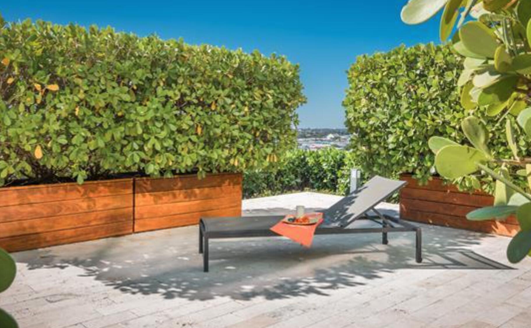 1040 Biscayne Boulevard 2106