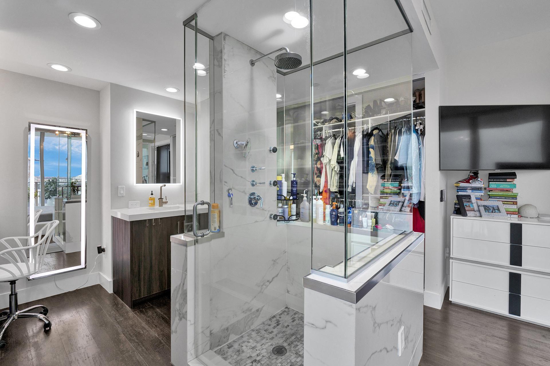 1040 Biscayne Boulevard 2106