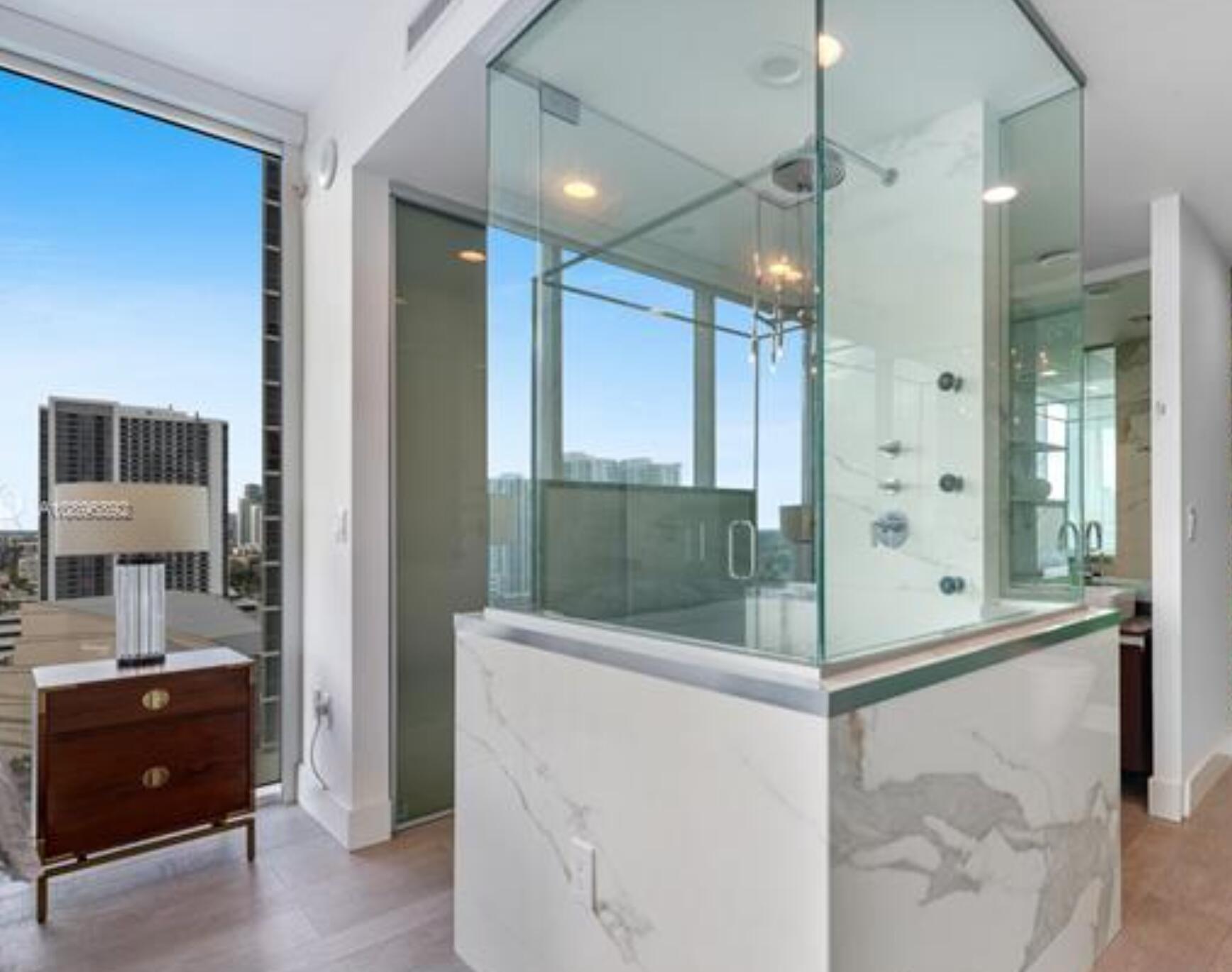 1040 Biscayne Boulevard 2106