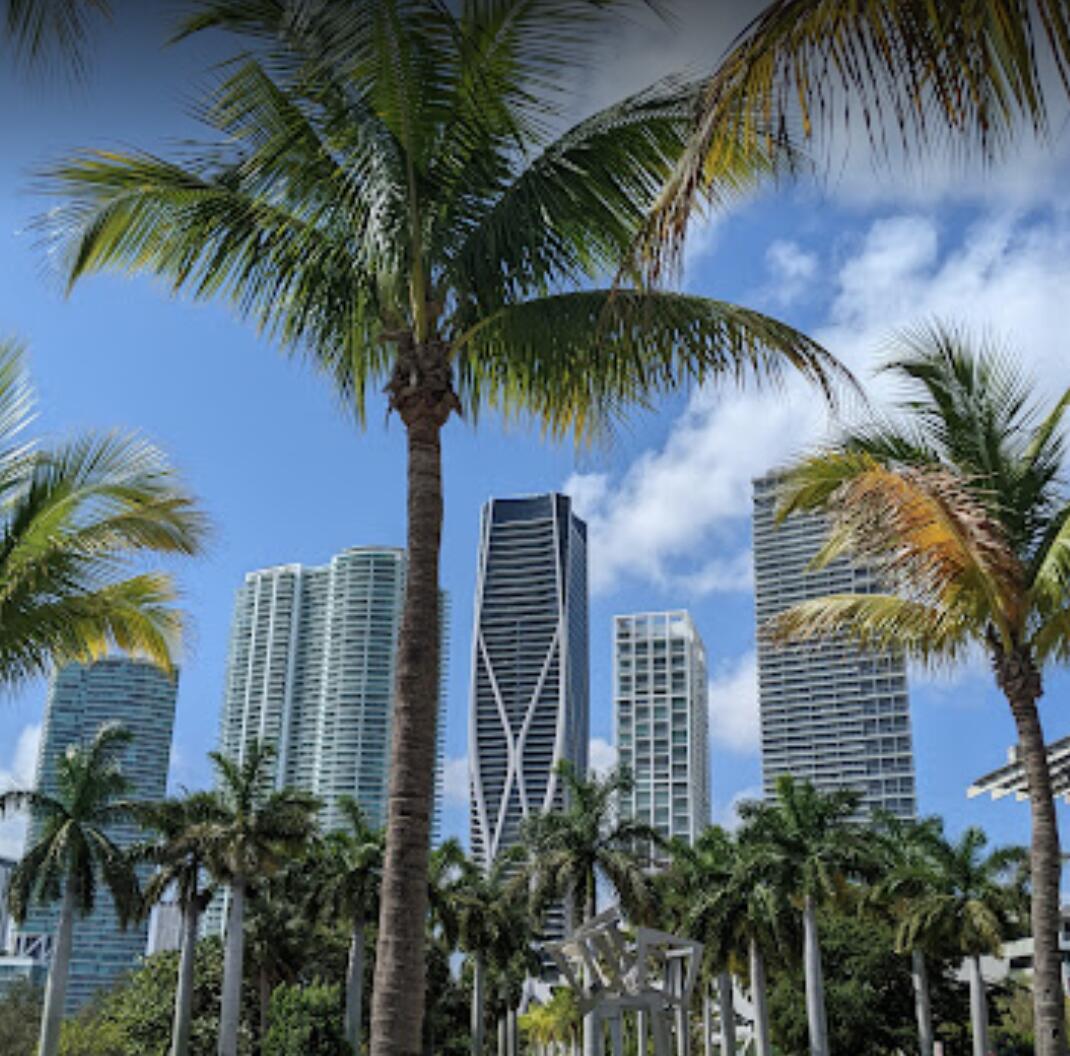 1040 Biscayne Boulevard 2106