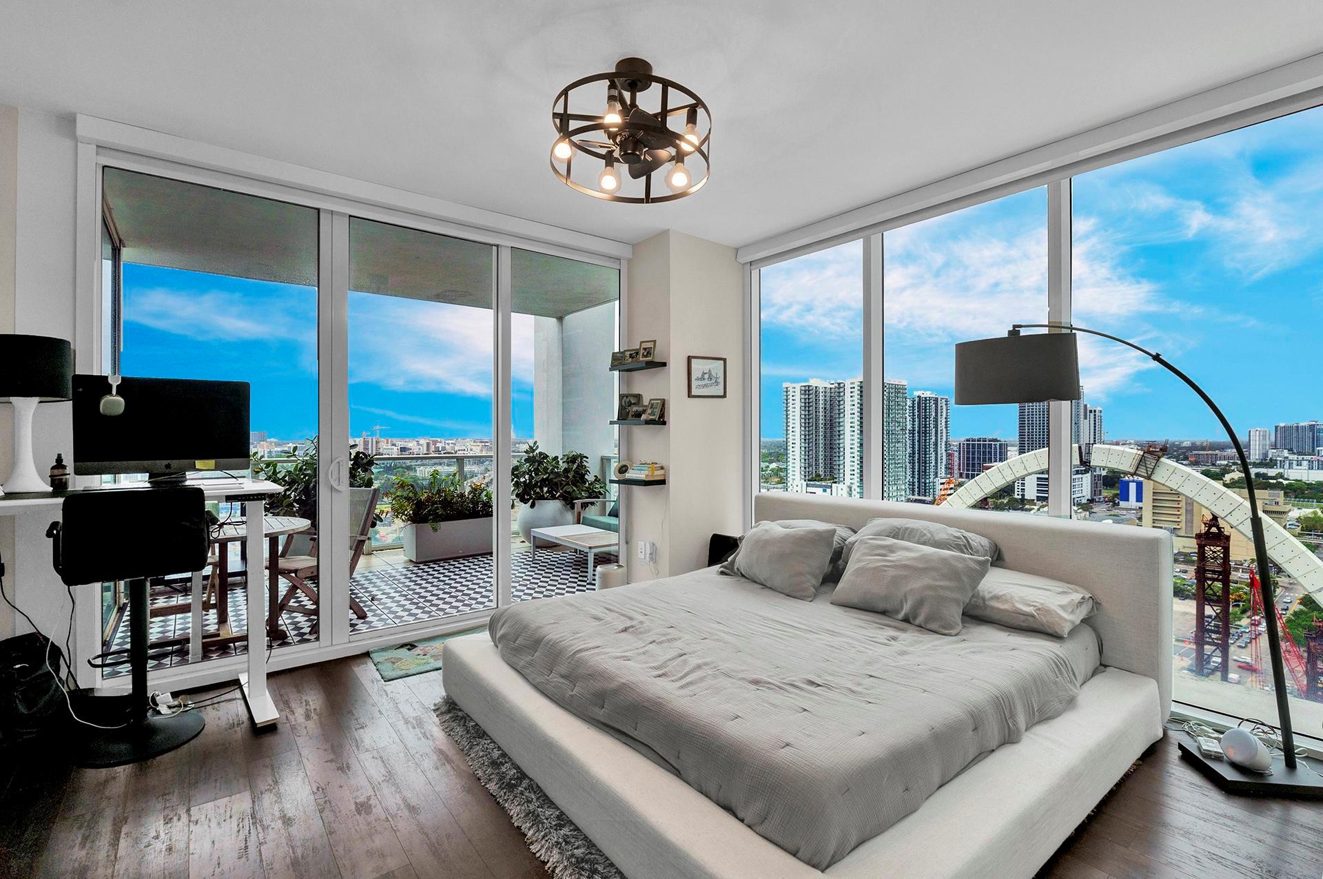 1040 Biscayne Boulevard 2106