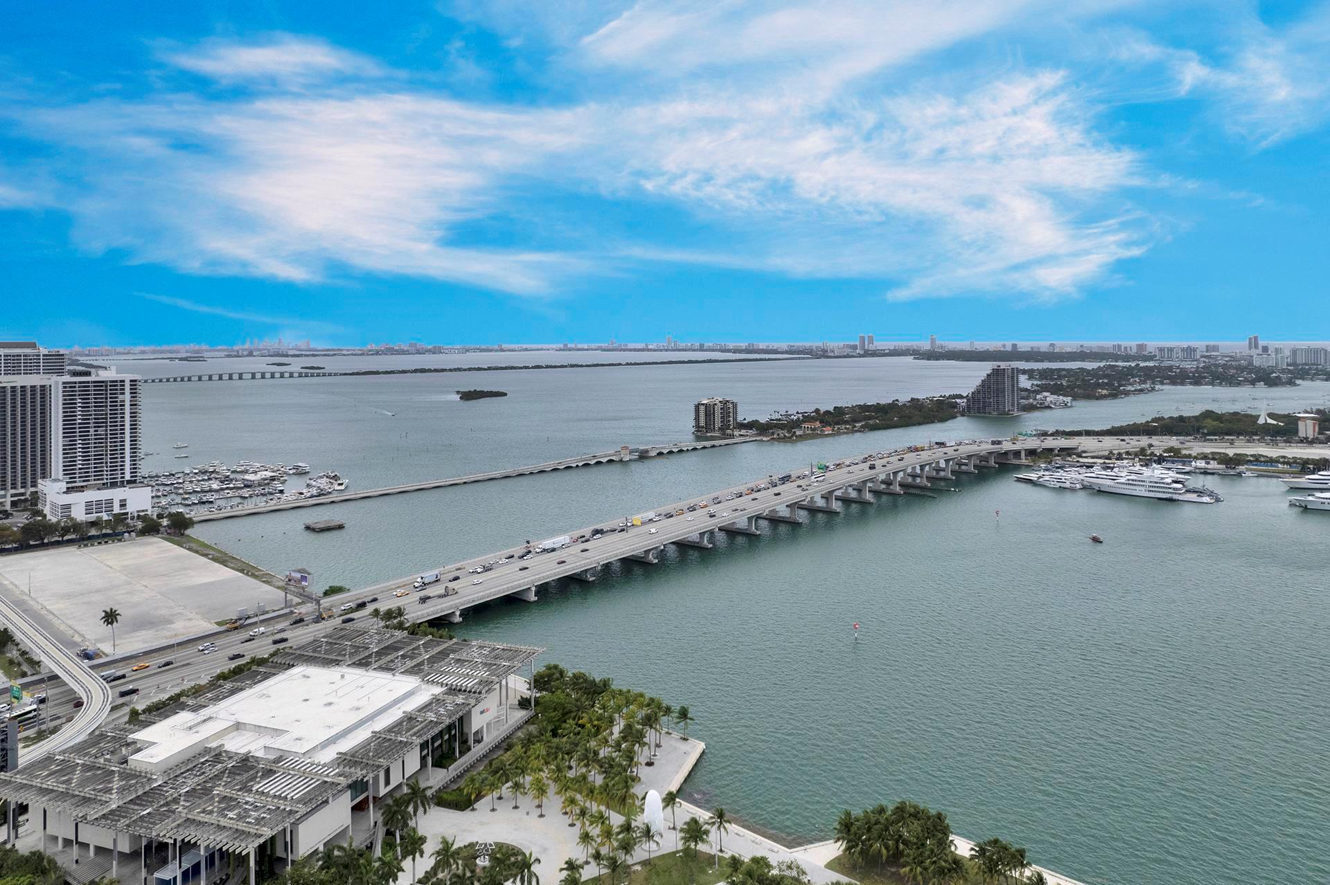 1040 Biscayne Boulevard 2106