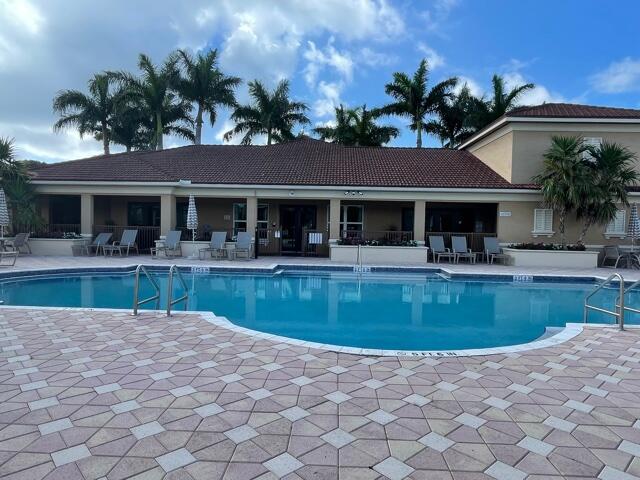 401 Villa Circle