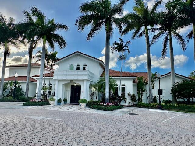 401 Villa Circle