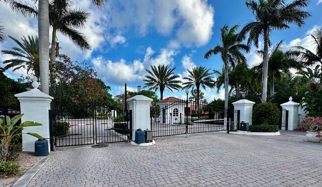 401 Villa Circle