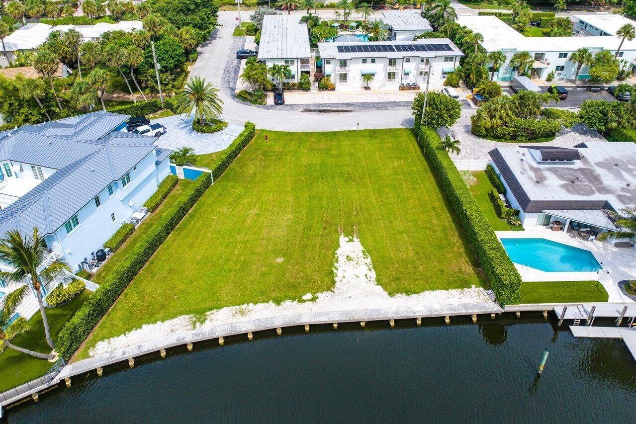 51 River Drive