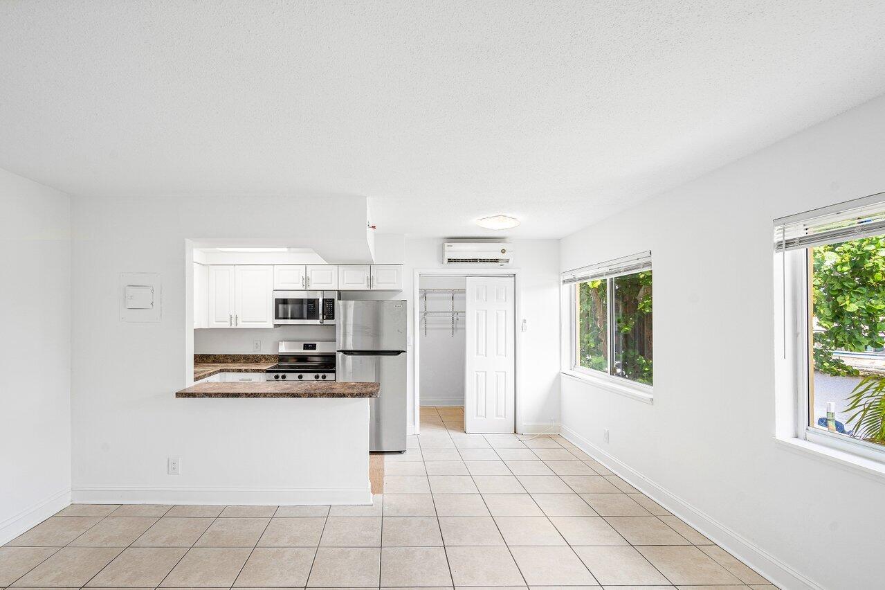 391 SE 19th Avenue 8